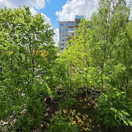 Kreves By The Park Apartment
